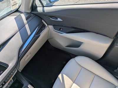 2023 Cadillac XT4 Luxury