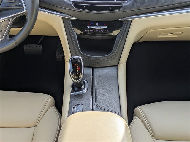 2017 Cadillac XT5 Base