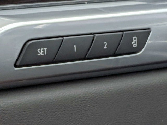 2025 Cadillac Escalade Premium Luxury