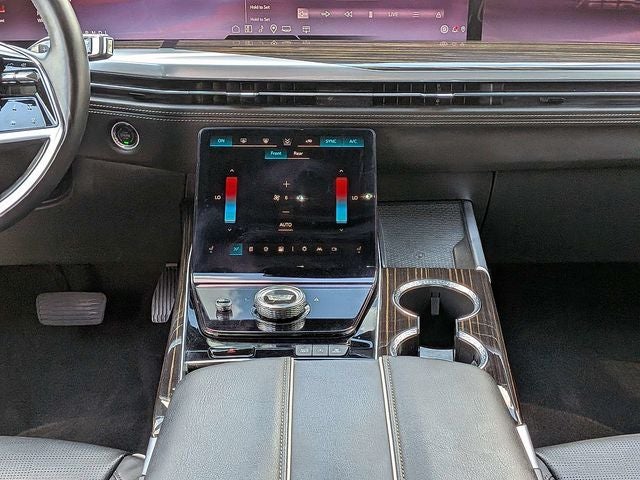 2025 Cadillac Escalade Premium Luxury