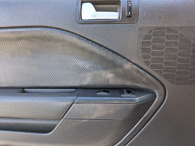 2008 Ford Mustang GT Deluxe