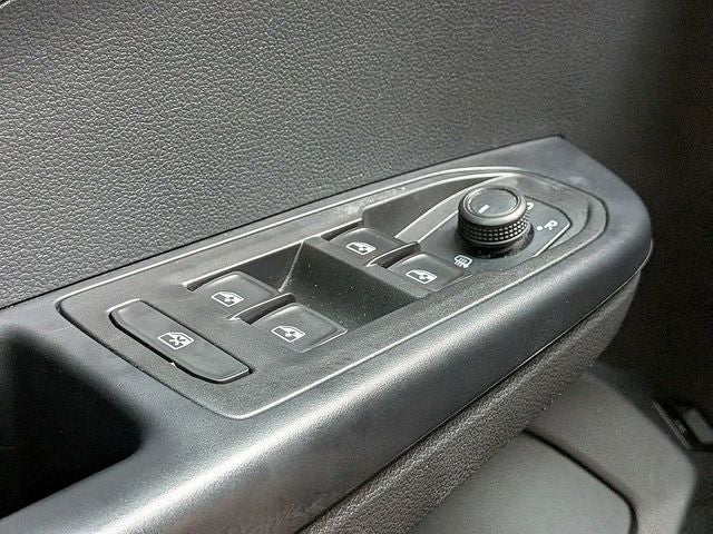 2023 Volkswagen Taos 1.5T SEL