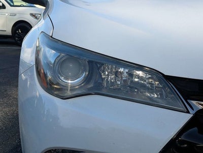 2017 Toyota Camry SE