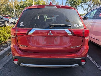 2017 Mitsubishi Outlander ES
