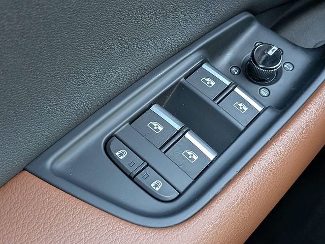 2022 Audi Q8 55 Premium quattro
