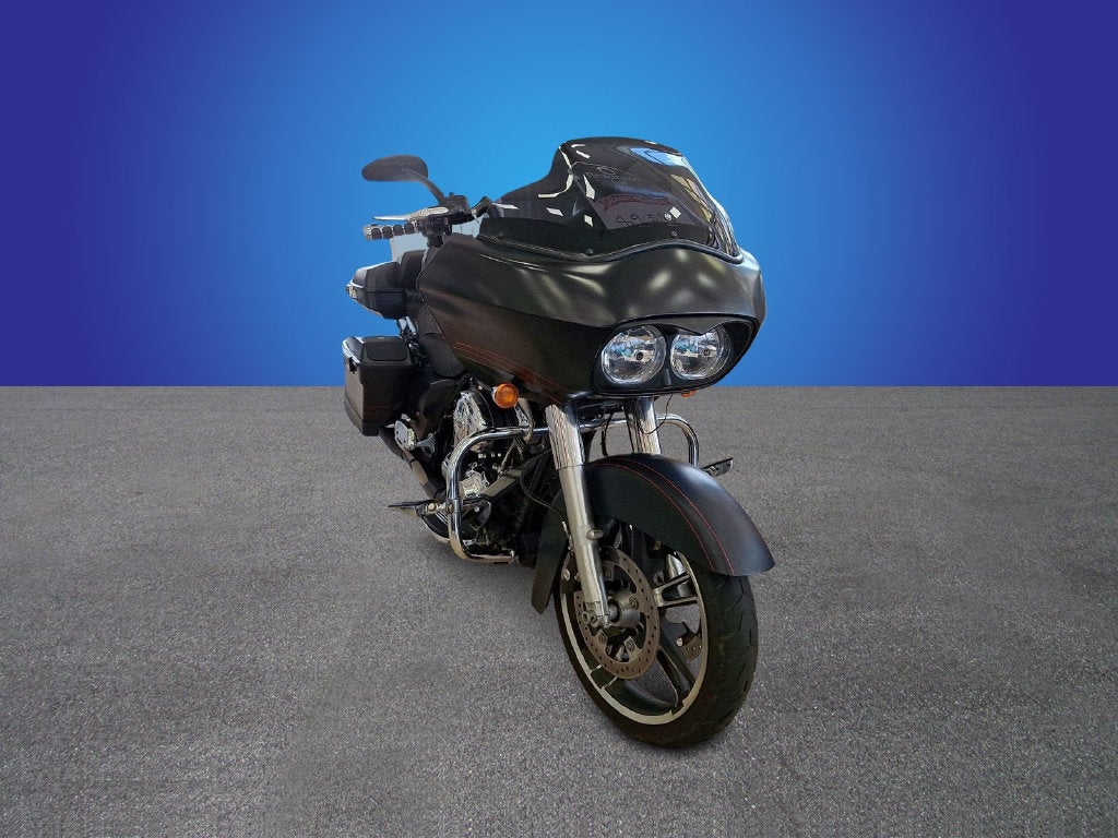 2012 Harley-Davidson Road Glide Custom 103