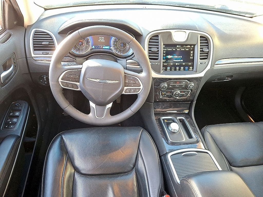 2023 Chrysler 300 Touring