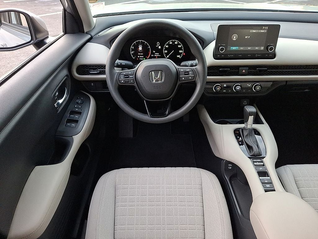 2025 Honda HR-V LX