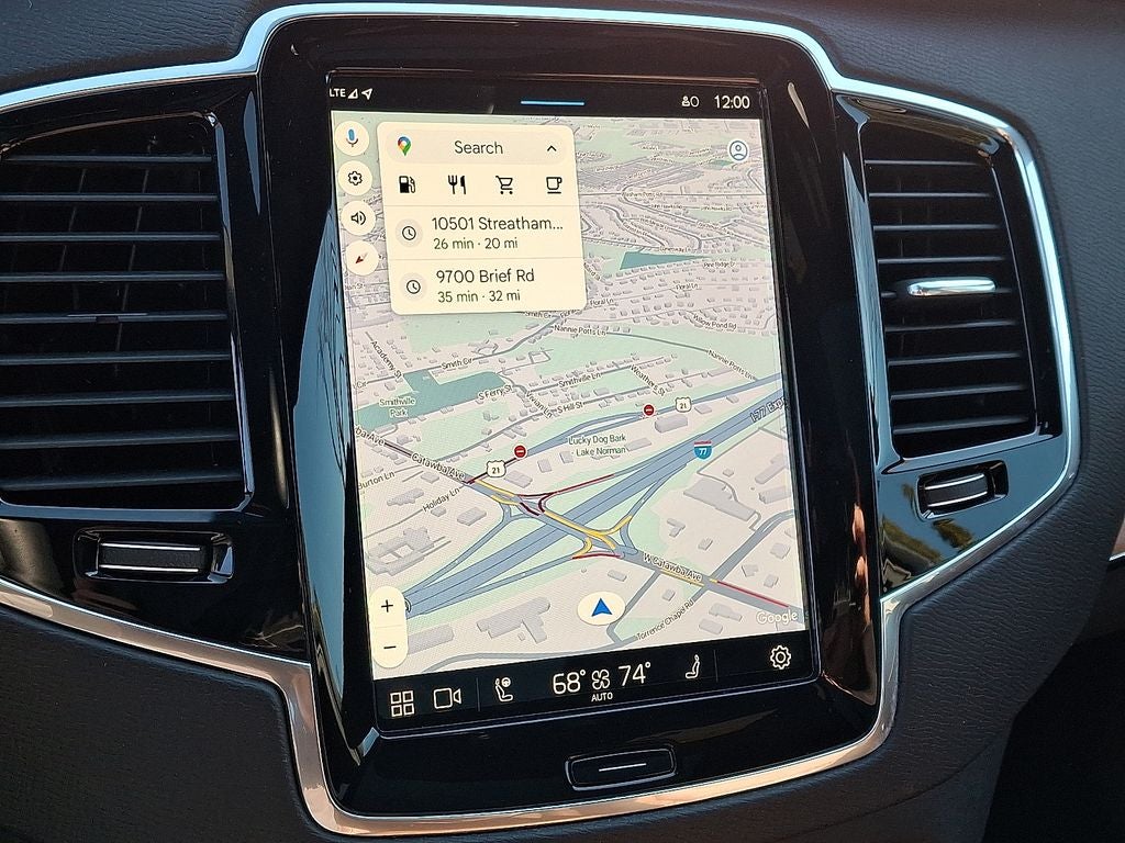 2025 Volvo XC90 B5 Plus