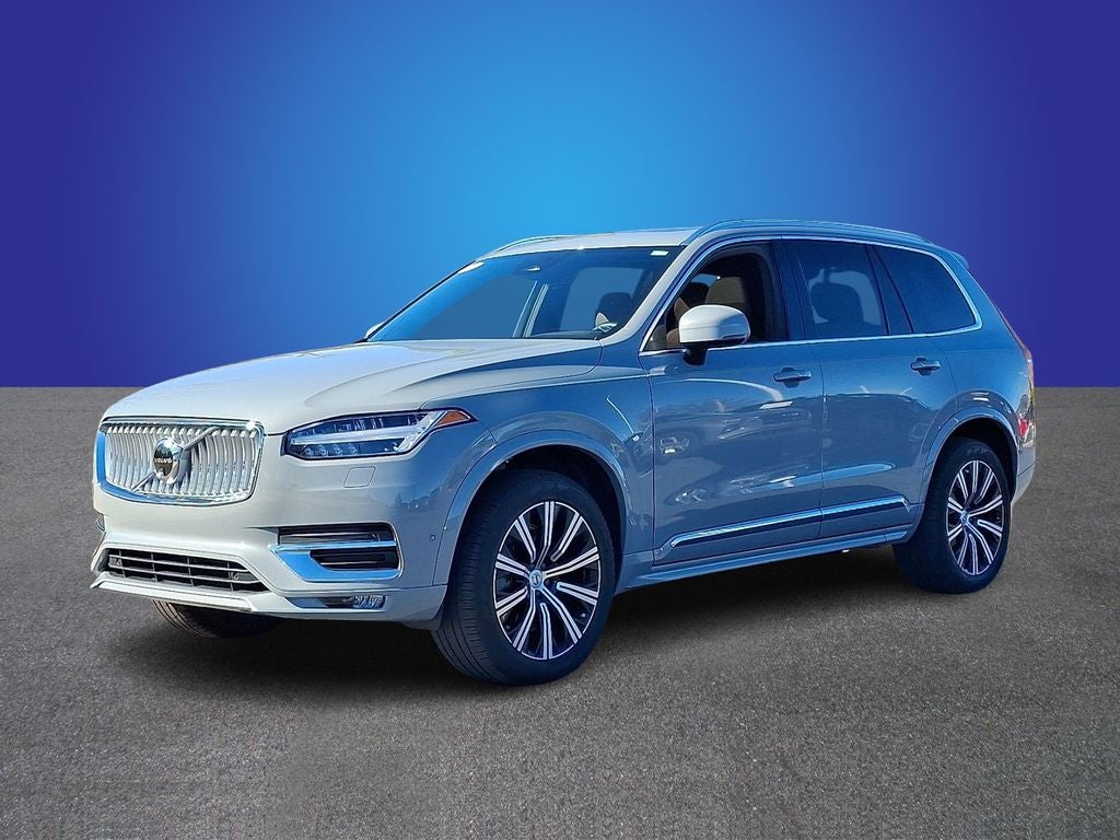 2025 Volvo XC90 B5 Plus