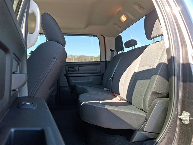 2023 RAM 1500 Classic Tradesman Crew Cab 4x4 6'4' Box