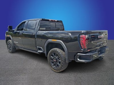 2024 GMC Sierra 2500HD 4WD Crew Cab Standard Bed AT4