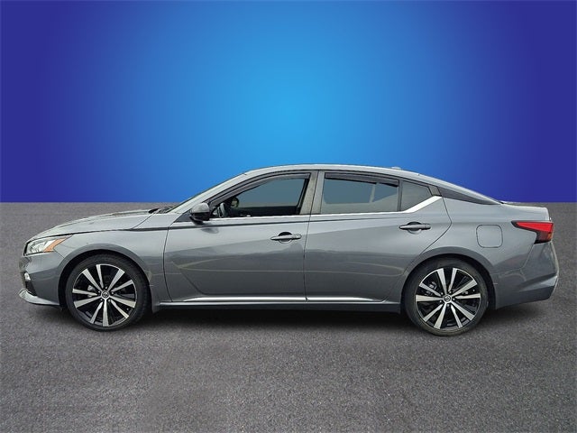 2022 Nissan Altima SR FWD
