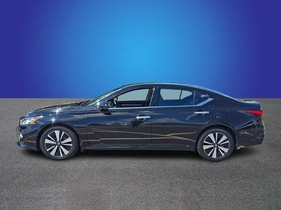 2021 Nissan Altima SL FWD
