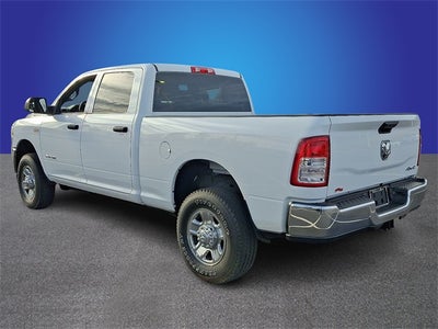 2022 RAM 2500 Tradesman Crew Cab 4x4 6'4' Box