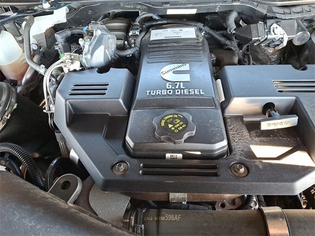 2022 RAM 2500 Laramie Crew Cab 4x4 6'4' Box