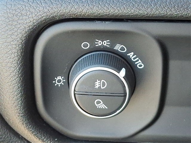 2025 RAM 3500 Tradesman/Big Horn