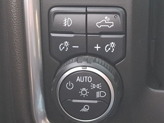 2021 Chevrolet Silverado 1500 4WD Crew Cab Short Bed LTZ